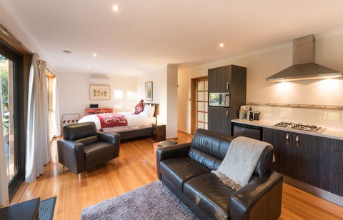 Parnella Kettering - Nambucca Heads Accommodation 5