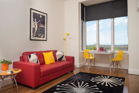 Penguin Waterfront Escape - Nambucca Heads Accommodation 18