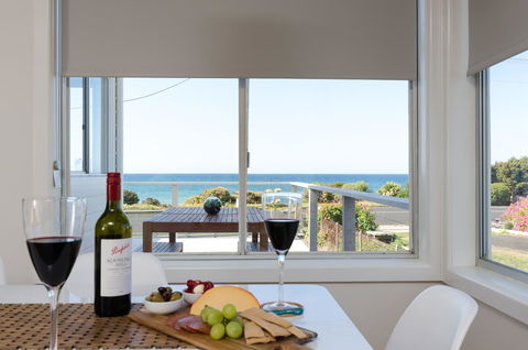 Penguin Beach House - Nambucca Heads Accommodation 10