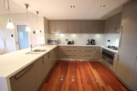 Sunny 3 Bedroom Apartment In Sandy Bay - Nambucca Heads Accommodation 3