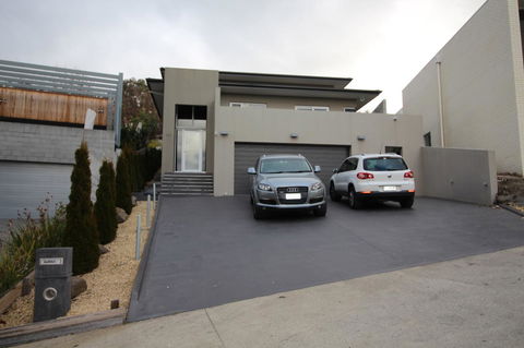 Sunny 3 Bedroom Apartment In Sandy Bay - Nambucca Heads Accommodation 9