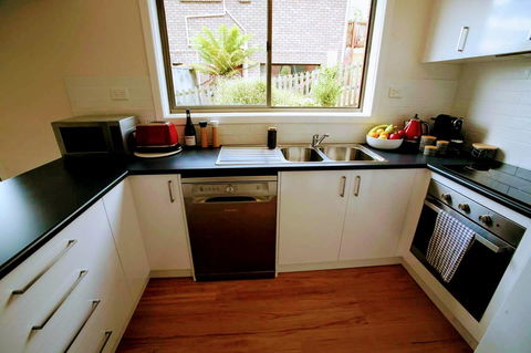 The View 2 Bed Unit With Stunning Hobart Outlook - Nambucca Heads Accommodation 9