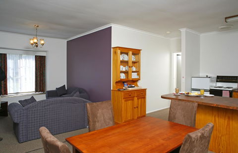 The Fox And Hounds Historic Hotel - Nambucca Heads Accommodation 20