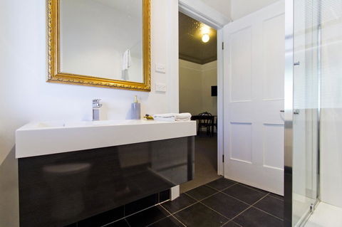 Deloraine Hotel - Nambucca Heads Accommodation 0