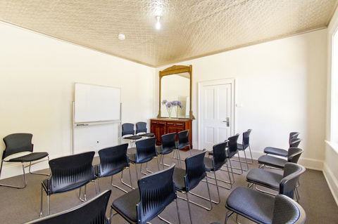 Deloraine Hotel - Nambucca Heads Accommodation 20