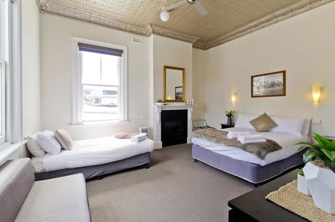 Deloraine Hotel - Nambucca Heads Accommodation 22