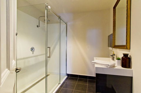 Deloraine Hotel - Nambucca Heads Accommodation 7