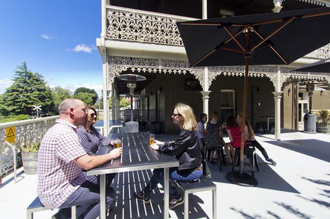 Deloraine Hotel - Nambucca Heads Accommodation 9