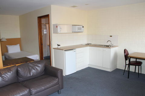 Bay Hotel Apartments - Nambucca Heads Accommodation 28