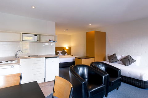 Bay Hotel Apartments - Nambucca Heads Accommodation 15