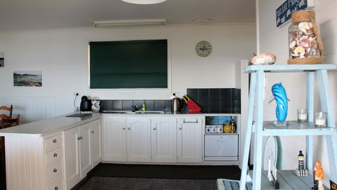 KINGFISHER COTTAGE Beachfront At The Binalong Bay - Nambucca Heads Accommodation 20