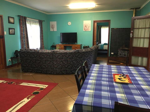 Blue Wren Bungalow - Nambucca Heads Accommodation 8