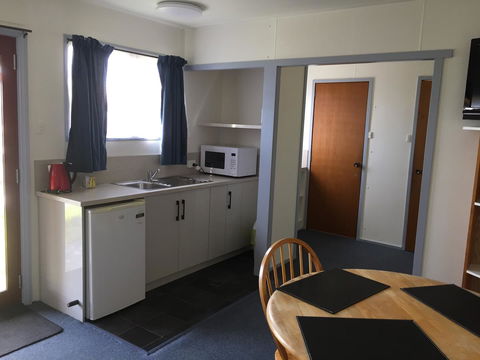 Regatta Point Tavern & Holiday Villas - Nambucca Heads Accommodation 1