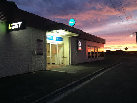 Regatta Point Tavern & Holiday Villas - Nambucca Heads Accommodation 9