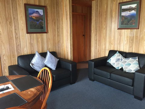 Regatta Point Tavern & Holiday Villas - Nambucca Heads Accommodation 11