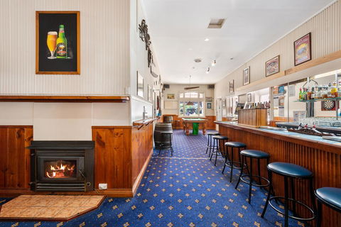 Empire Hotel Queenstown - Nambucca Heads Accommodation 18