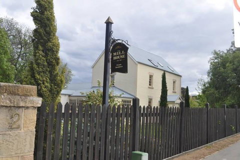 The Mill House Cottage - Nambucca Heads Accommodation 0