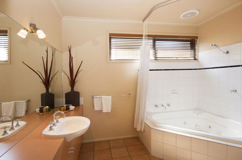 Lorne Surf Apartments - Nambucca Heads Accommodation 32