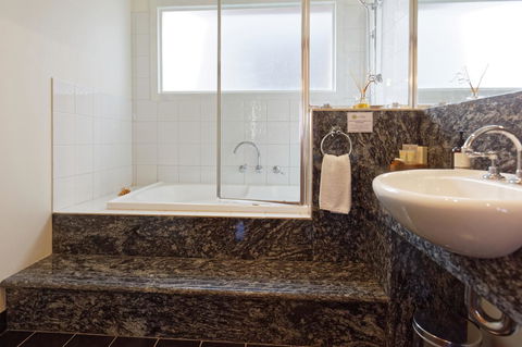 54 On Bank - Nambucca Heads Accommodation 24