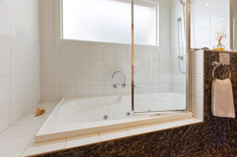 54 On Bank - Nambucca Heads Accommodation 23