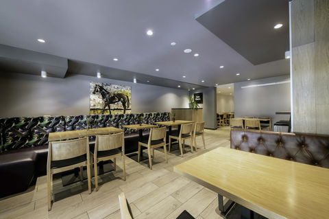 Brady Hotels Central Melbourne - Nambucca Heads Accommodation 15