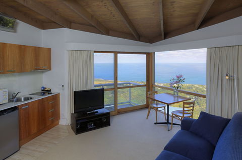 Chris\'s Beacon Point Restaurant & Villas - Nambucca Heads Accommodation 5