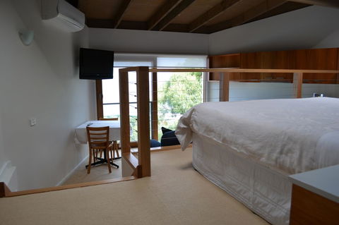 Chris\'s Beacon Point Restaurant & Villas - Nambucca Heads Accommodation 9