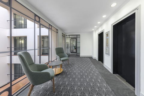 The Savoy Hotel On Little Collins Melbourne - Nambucca Heads Accommodation 10