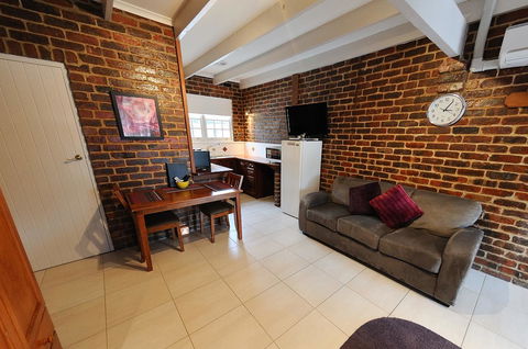 Greenvale Holiday Units - Nambucca Heads Accommodation 7