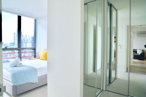 Pride Docklands Waterfront Apartment City View - Nambucca Heads Accommodation 23