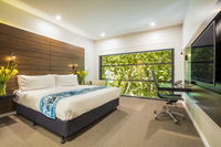 Holiday Inn Melbourne on Flinders