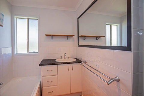 Island Getaway Cape Woolamai - Nambucca Heads Accommodation 14
