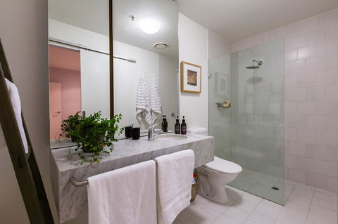 Auguste, Melbourne CBD Private Accommodation With Parking - Nambucca Heads Accommodation 11