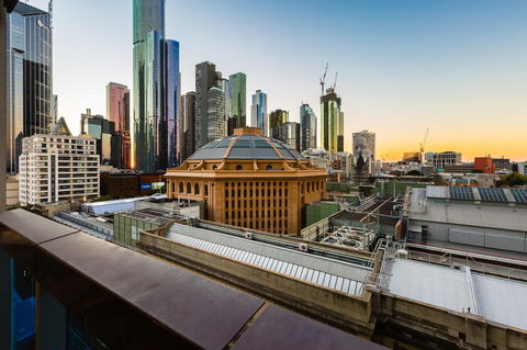 Auguste, Melbourne CBD Private Accommodation With Parking - Nambucca Heads Accommodation 5