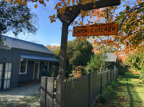 Cinta Cottage - Nambucca Heads Accommodation 0