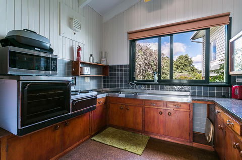 Beach Front Beauty - Ocean Front Views - Nambucca Heads Accommodation 8