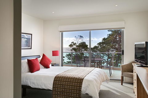 The Waves Apartments - Nambucca Heads Accommodation 0
