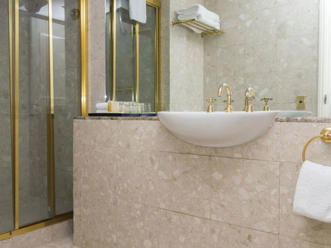 Stamford Plaza Melbourne - Nambucca Heads Accommodation 3