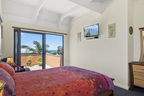 Black Dolphin Beach Penthouse - Nambucca Heads Accommodation 6