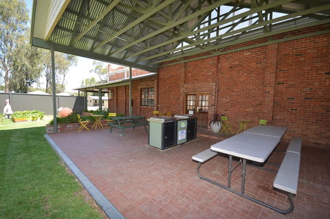 Tasman Holiday Parks - Merool On The Murray - Nambucca Heads Accommodation 38