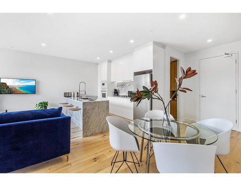 Boutique Apartment In Quiet, Sought-after Suburb - Nambucca Heads Accommodation 6