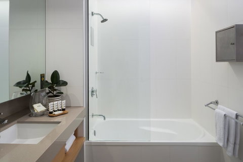 Atura Dandenong - Nambucca Heads Accommodation 9