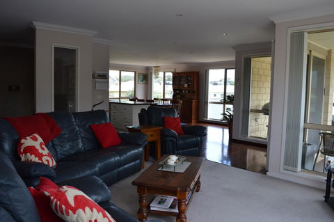 Ocean View Beach House - Nambucca Heads Accommodation 14