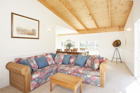 Beechworth Cedar Cottages - Nambucca Heads Accommodation 1