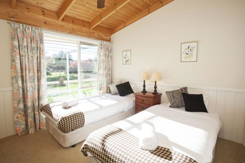 Beechworth Cedar Cottages - Nambucca Heads Accommodation 10