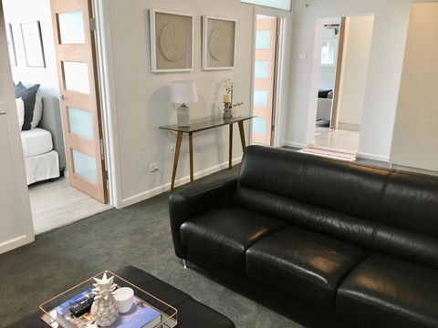 The Wheelhouse - 2BR Waterfront Apt In Town - Nambucca Heads Accommodation 10