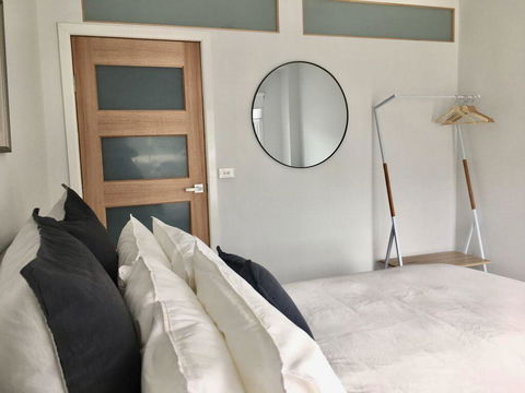 The Wheelhouse - 2BR Waterfront Apt In Town - Nambucca Heads Accommodation 5