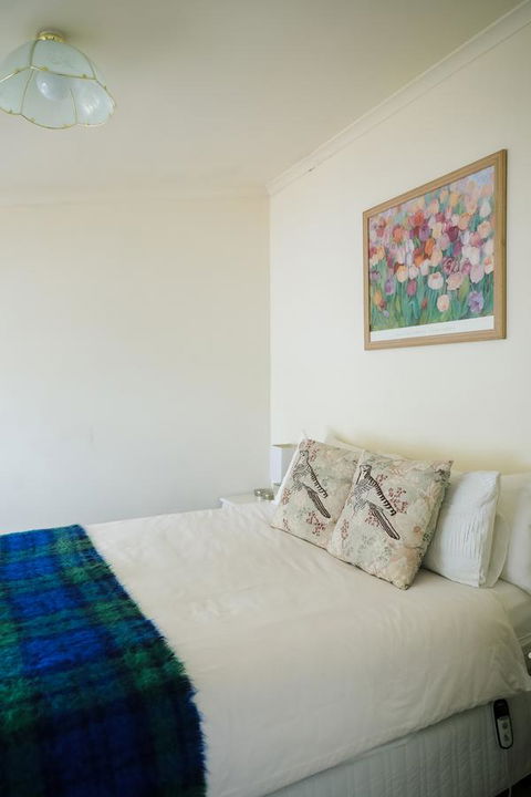 Miss Pym's Cottage - Nambucca Heads Accommodation 16