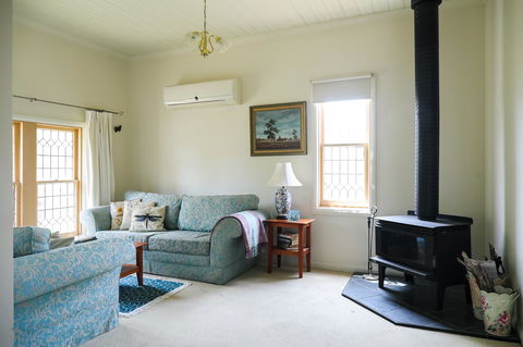 Miss Pym's Cottage - Nambucca Heads Accommodation 35