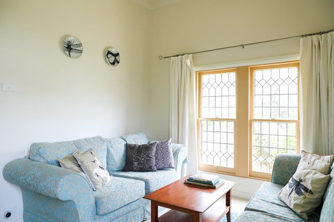 Miss Pym's Cottage - Nambucca Heads Accommodation 40